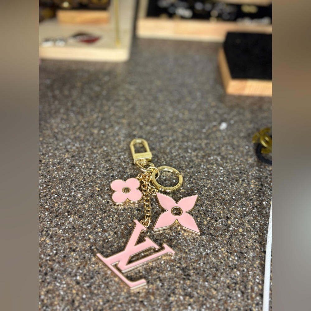 Louis vuttion Pink and Gold Keychain